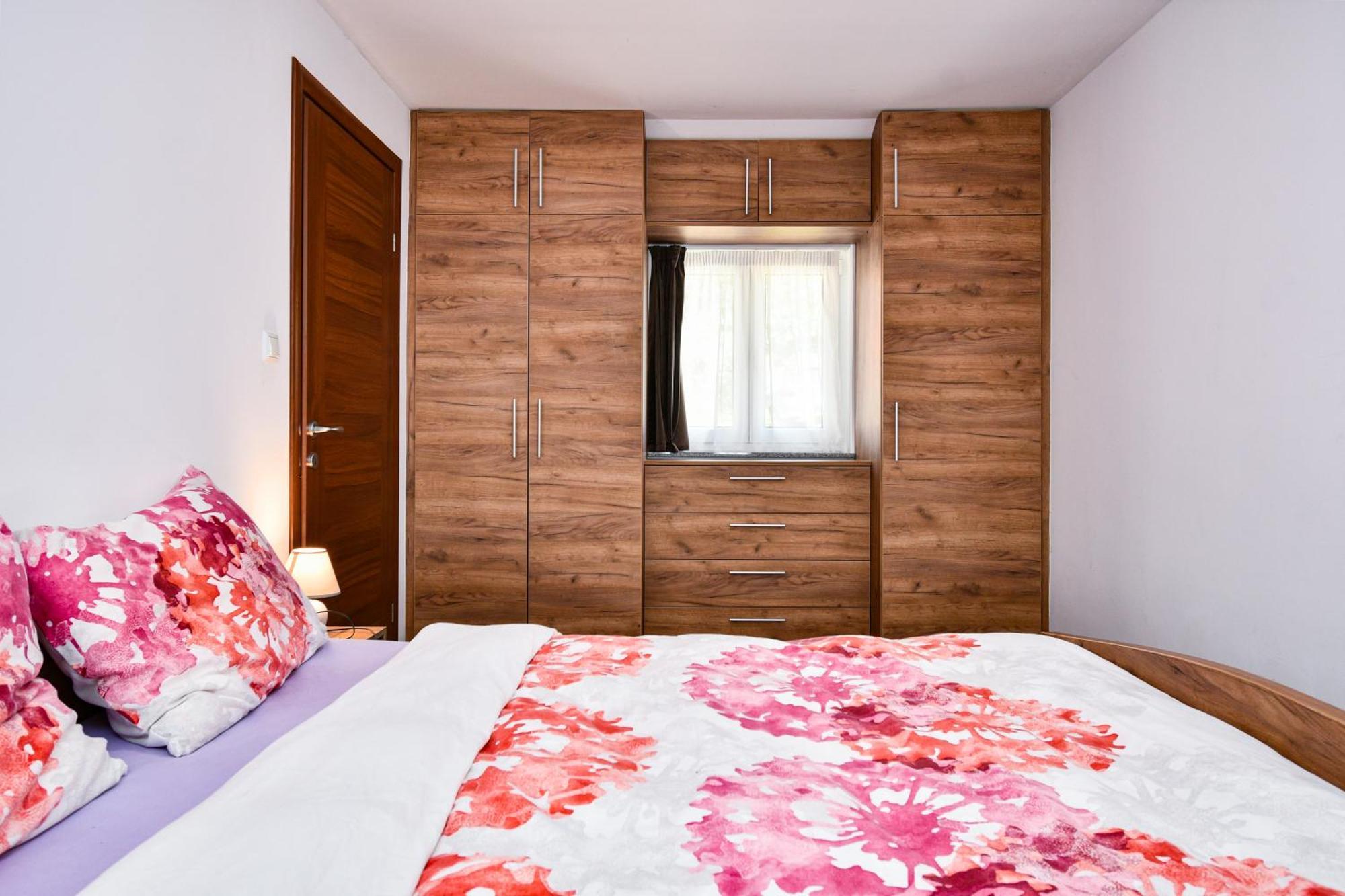 Apartman Lavanda Sa Bazenom I Okucnicom 4* Hreljin Kültér fotó