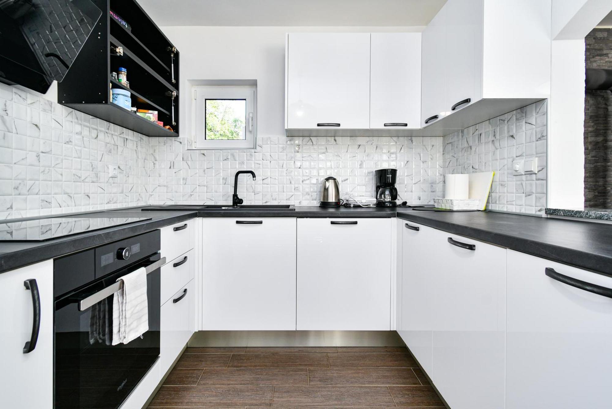 Apartman Lavanda Sa Bazenom I Okucnicom 4* Hreljin Kültér fotó