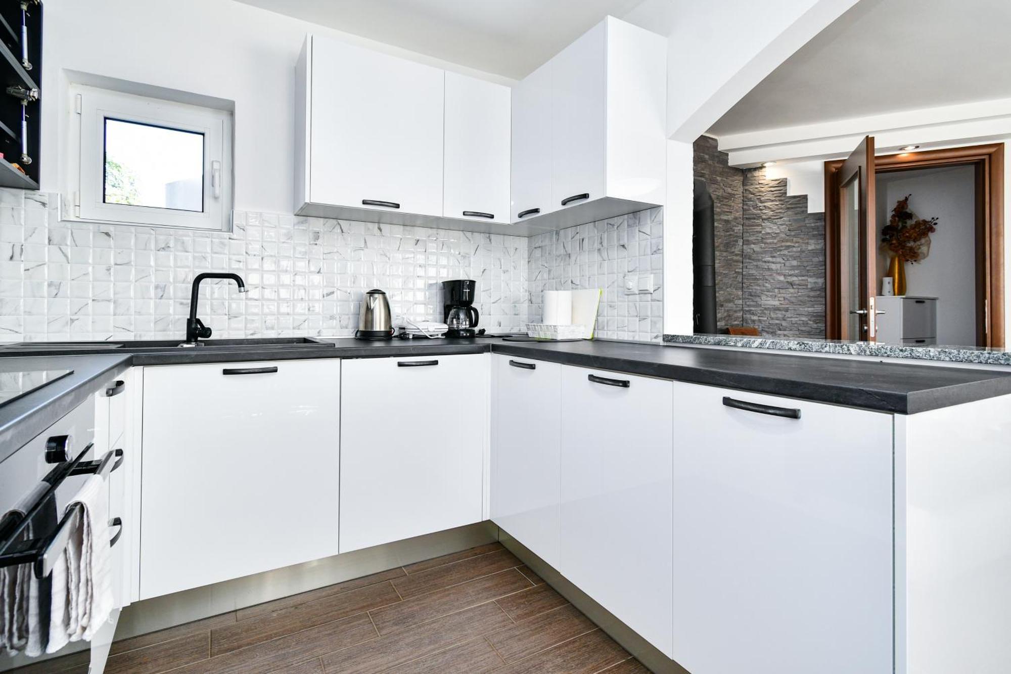 Apartman Lavanda Sa Bazenom I Okucnicom 4* Hreljin Kültér fotó